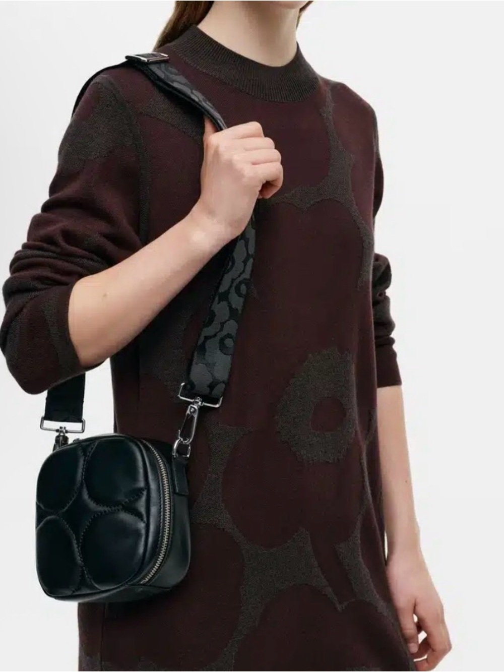 Marimekko Forest Green Quilted Mini Crossbody w/ Patterned Strap- excellence - Picture 4 of 16